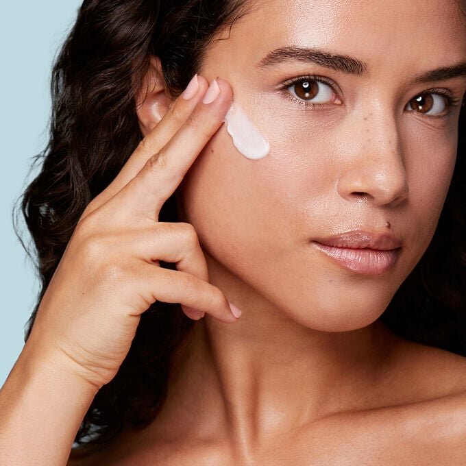 Crème de nuit hydratante Hydra-Essentiel à double acide hyaluronique