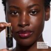 Lip Comfort Oil Noir + Blanc aux reflets chatoyants