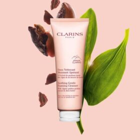 Nettoyant moussant doux et apaisant pour le visage, pour peaux sèches