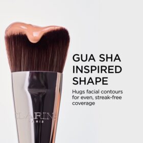 Pinceau à fond de teint inspiré du Gua Sha
