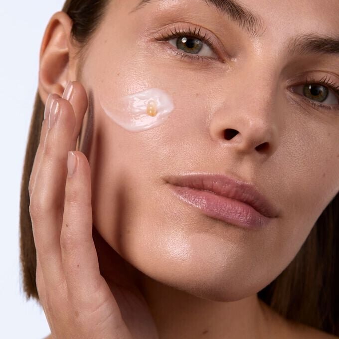 Radiance Plus Golden Glow – Gouttes autobronzantes pour le visage