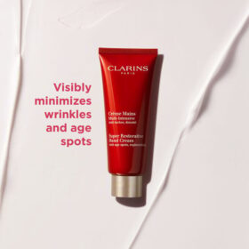 Super Restorative Crème pour les mains – Nourrit + agit sur les taches de vieillesse et les rides